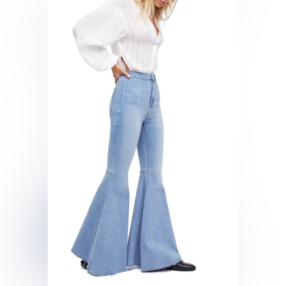 We The Free Float on Flare Blue Flare Wide Leg Jeans with Frayed Hem Sz29 - Picture 2 of 9